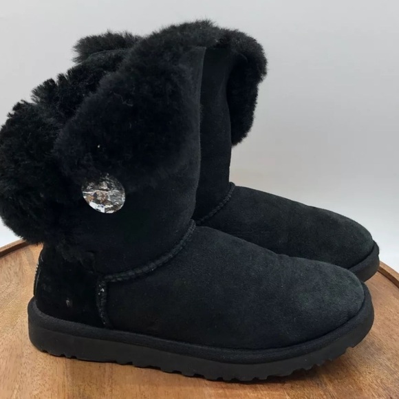 UGG Bailey Button Bling (Swarovski) Sz 6 Women Black 3349-BLK Limited Edition - Picture 3 of 11